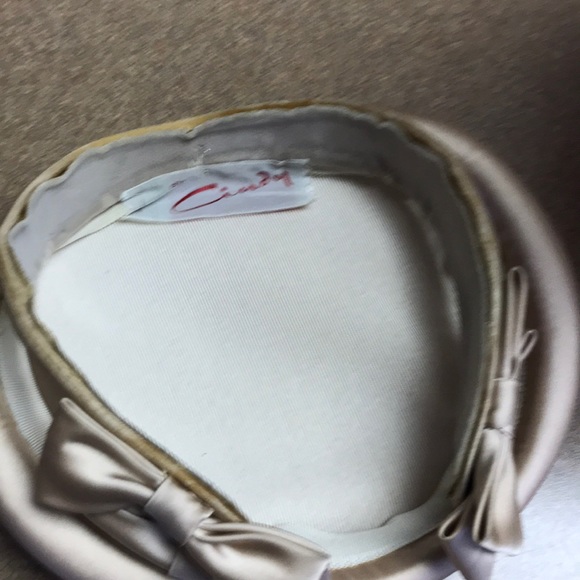 Cindy Vintage Hat - Picture 7 of 7